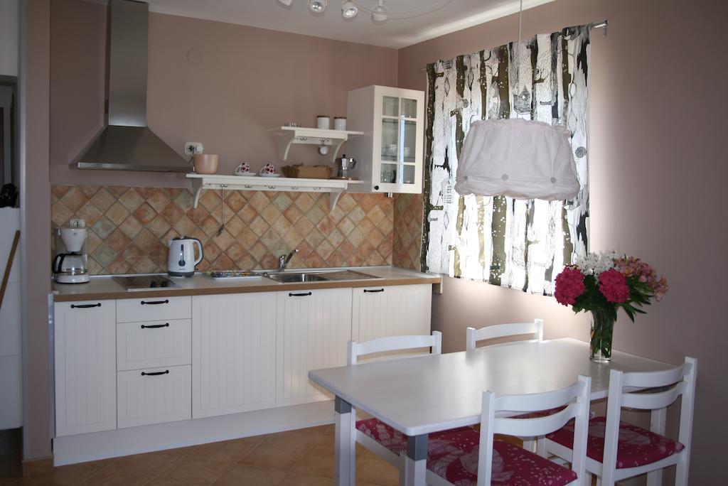 Apartments Roza Medulin Habitación foto