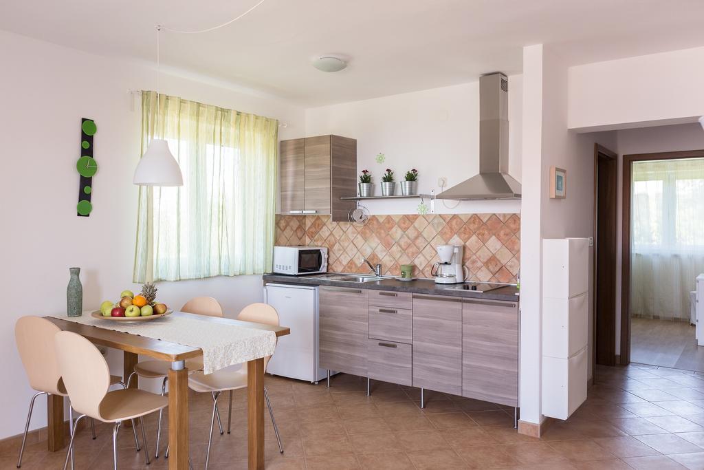 Apartments Roza Medulin Exterior foto