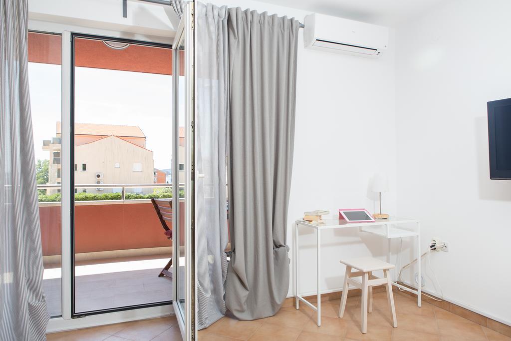 Apartments Roza Medulin Exterior foto